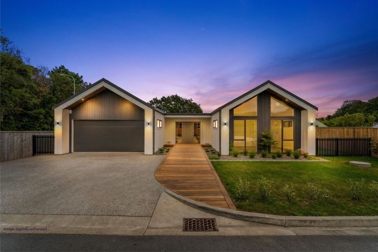 Photo of property in 10 Te Puke Te Ao Way, Otaki, 5512