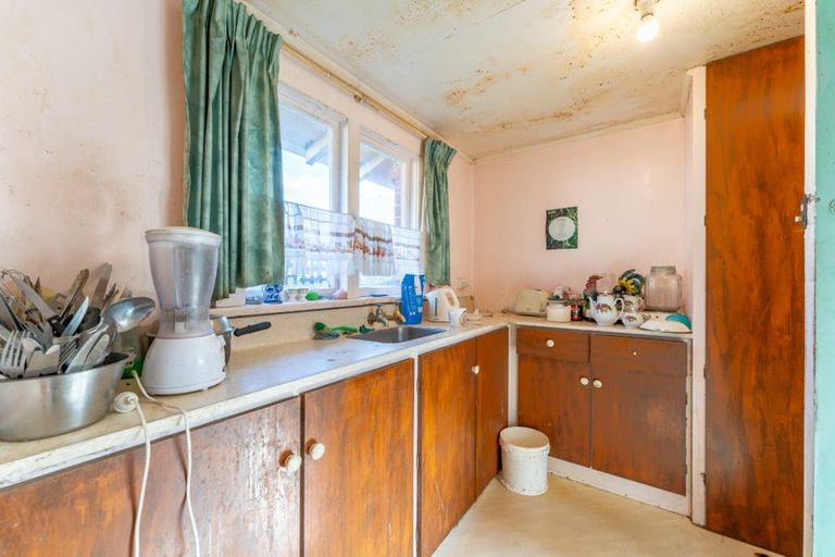 Photo of property in 20 Rhodes Street, Waimate, 7924