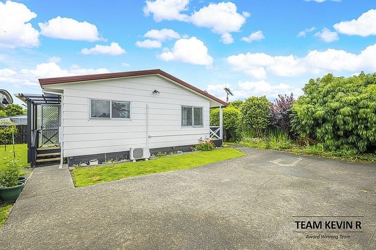 Photo of property in 94 Clevedon Road, Papakura, 2110