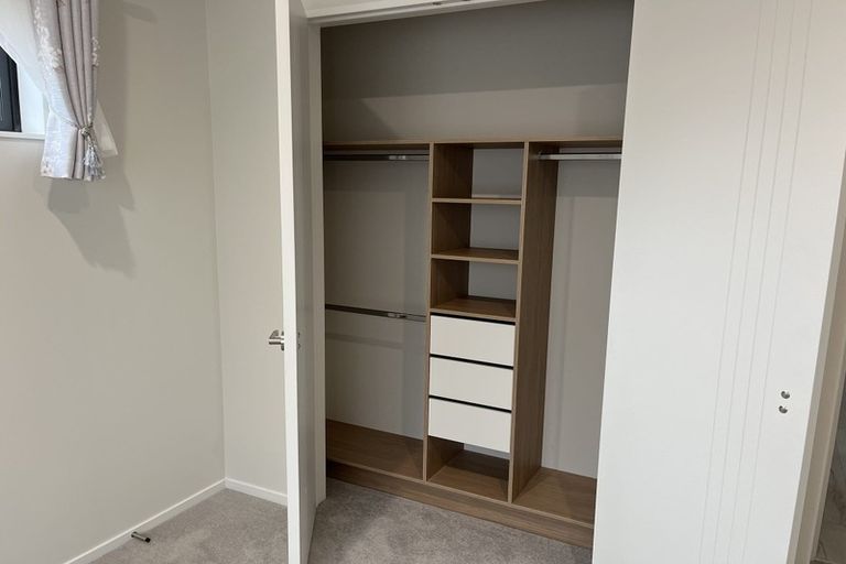 Photo of property in 7 Rossbeg Lane, Flat Bush, Auckland, 2019