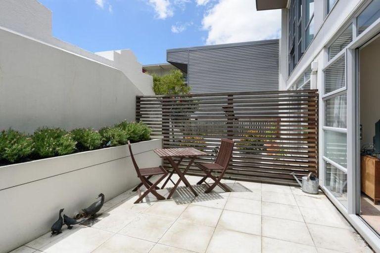 Photo of property in Sol Apartments, 31/37 Jessie Street, Te Aro, Wellington, 6011