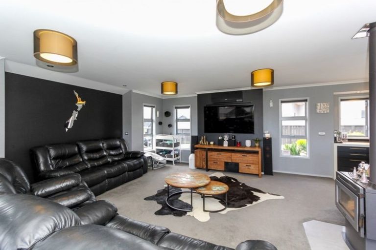 Photo of property in 45 Dillon Drive, Bell Block, New Plymouth, 4312