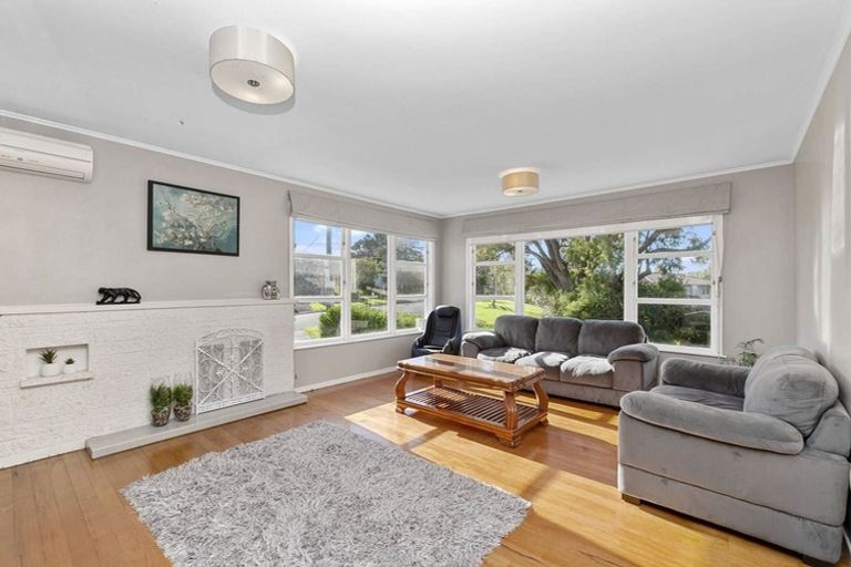 Photo of property in 128 Tiroroa Avenue, Te Atatu South, Auckland, 0610