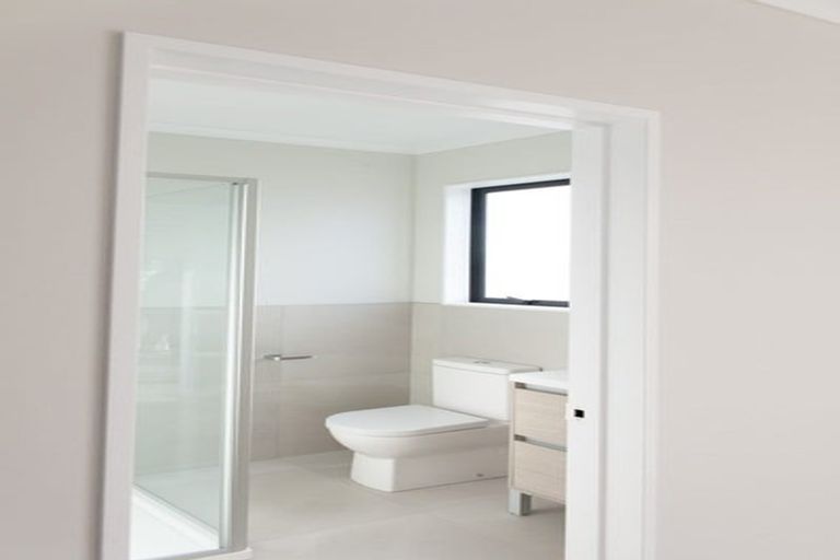 Photo of property in 20 Te Rito Road, Hobsonville, Auckland, 0616