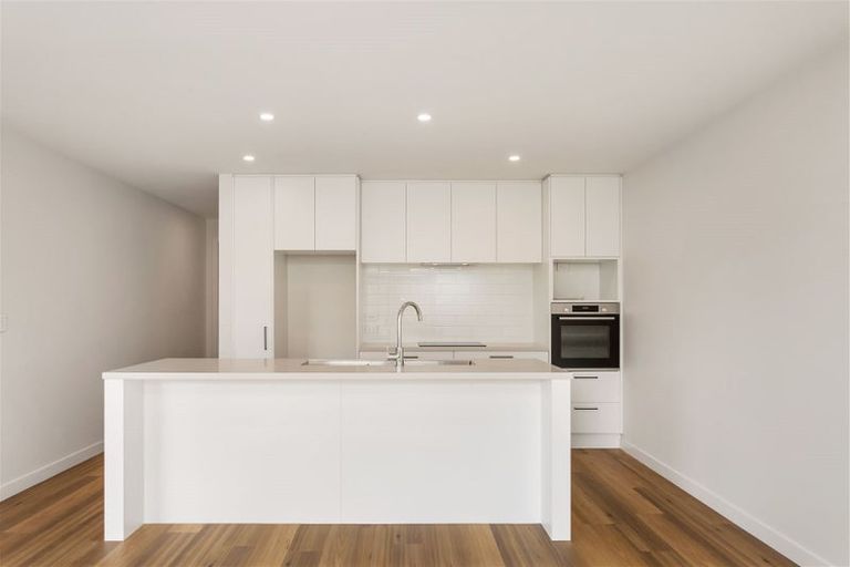 Photo of property in 10 Agathis Crescent, Wigram, Christchurch, 8025