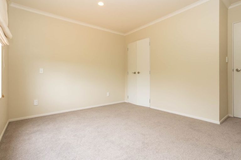 Photo of property in 40 Monte Cassino Place, Birkdale, Auckland, 0626