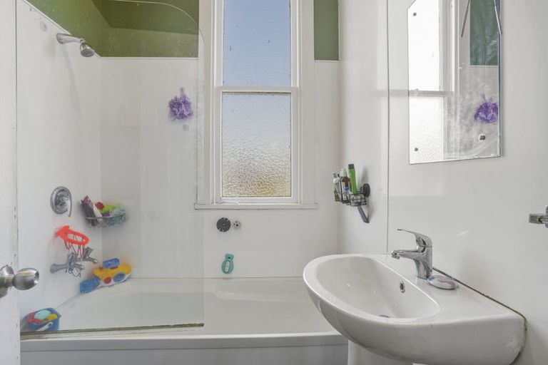 Photo of property in 10 Argyle Street, Mornington, Dunedin, 9011