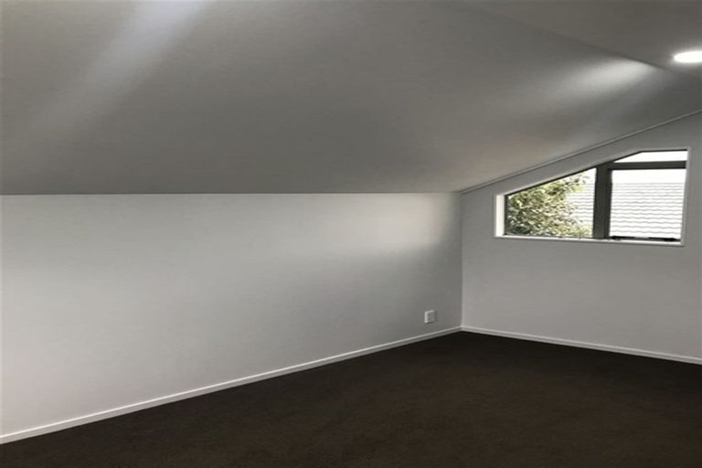 Photo of property in 2 Miles Avenue, Papatoetoe, Auckland, 2025