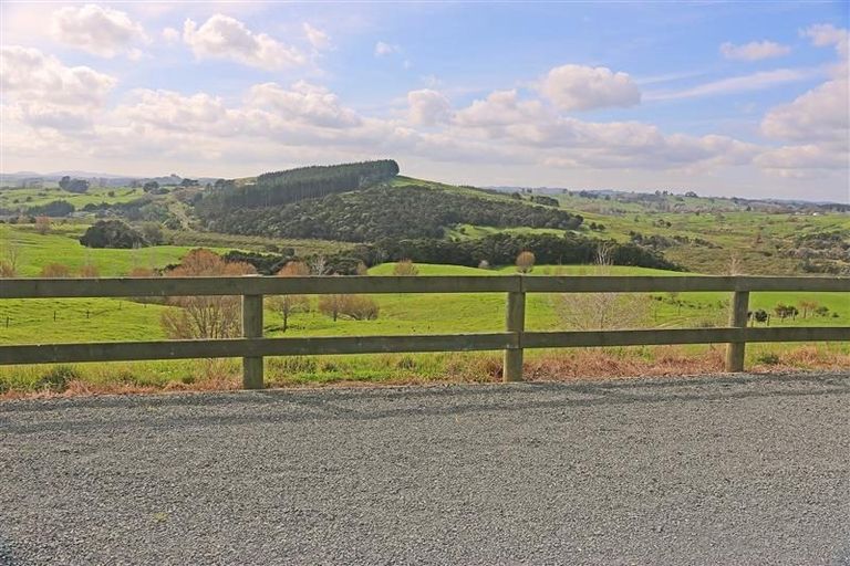 Photo of property in 996 Wharehine Road, Wharehine, Wellsford, 0973