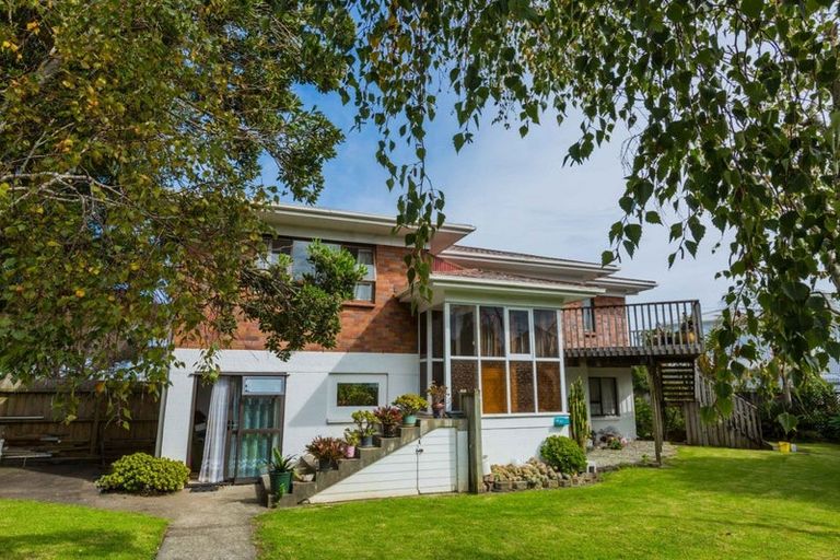 Photo of property in 95 Clovelly Road, Bucklands Beach, Auckland, 2012