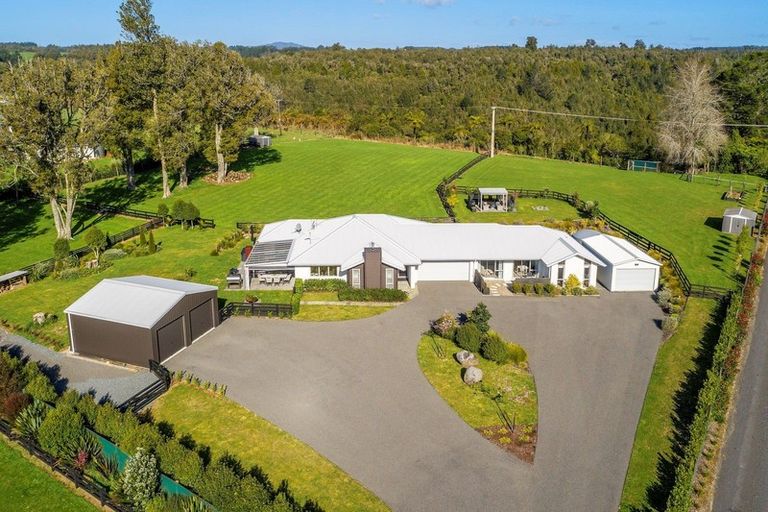 Photo of property in 12 Sarona Park Drive, Omanawa, Tauranga, 3171