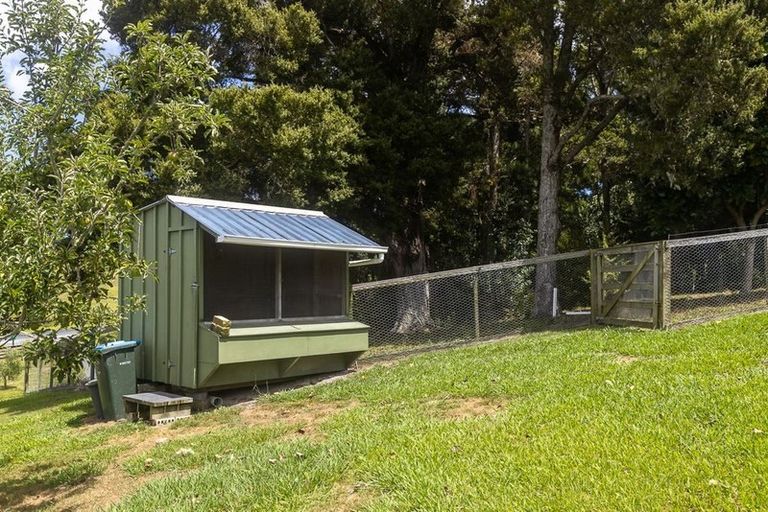 Photo of property in 1071 Tauhoa Road, Kaipara Flats, Warkworth, 0984