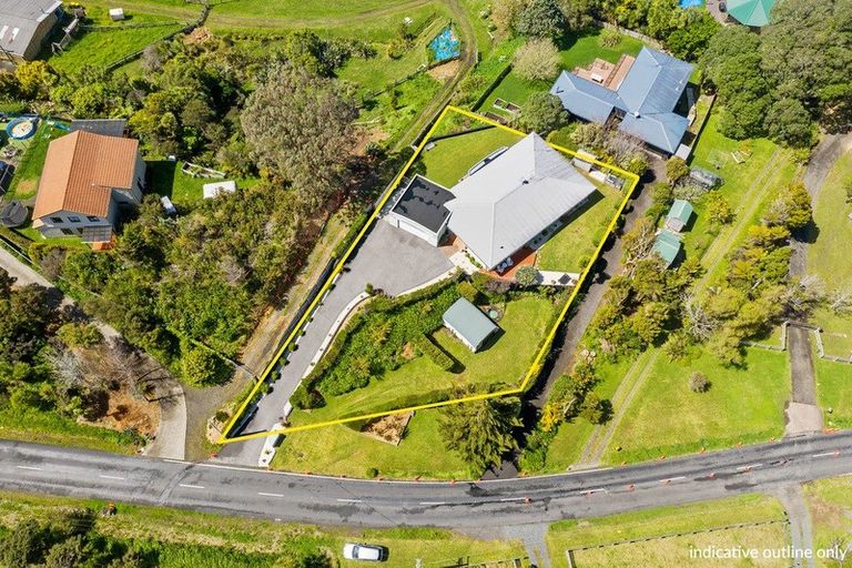 Photo of property in 62 Christian Road, Swanson, Auckland, 0614