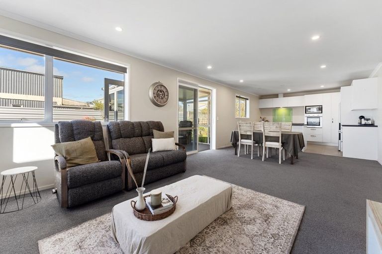 Photo of property in 158a Argyle Street, Hawera, 4610