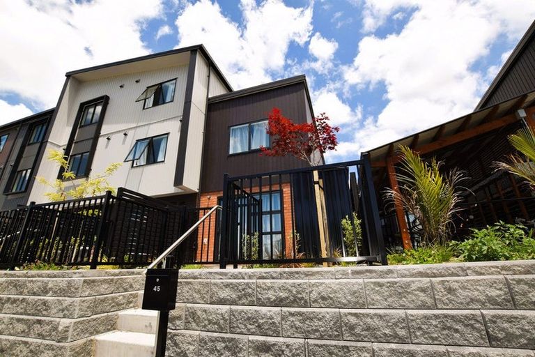 Photo of property in 45 Jabuka Street, Glen Eden, Auckland, 0602