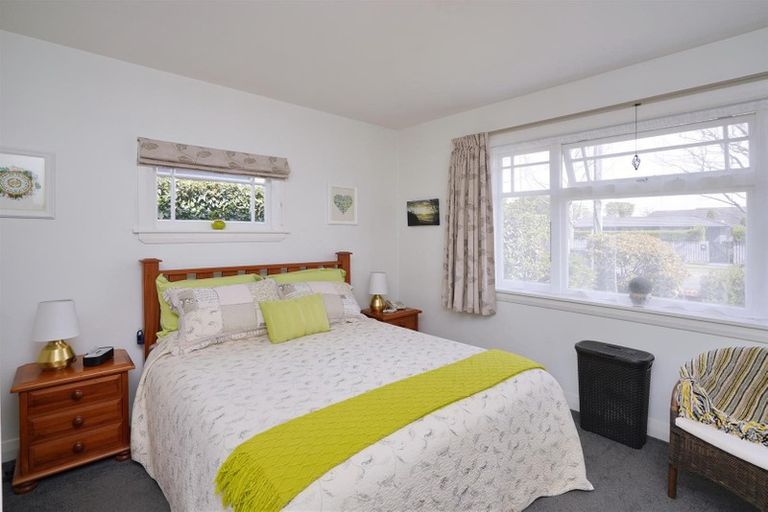 Photo of property in 16 Norfolk Street, St Albans, Christchurch, 8052