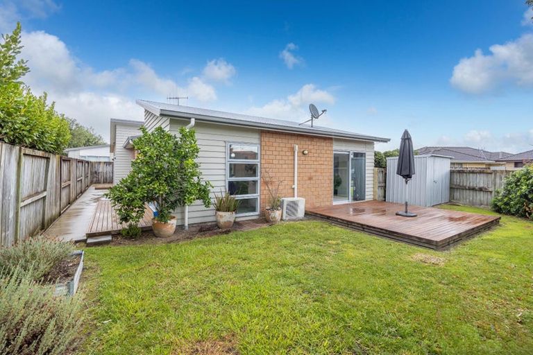 Photo of property in 33 Chadwick Place, Rototuna North, Hamilton, 3210