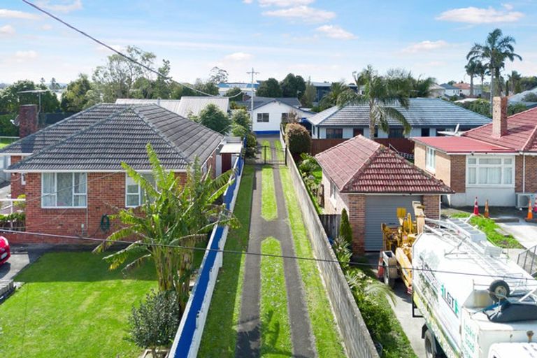 Photo of property in 127a Swanson Road, Henderson, Auckland, 0610