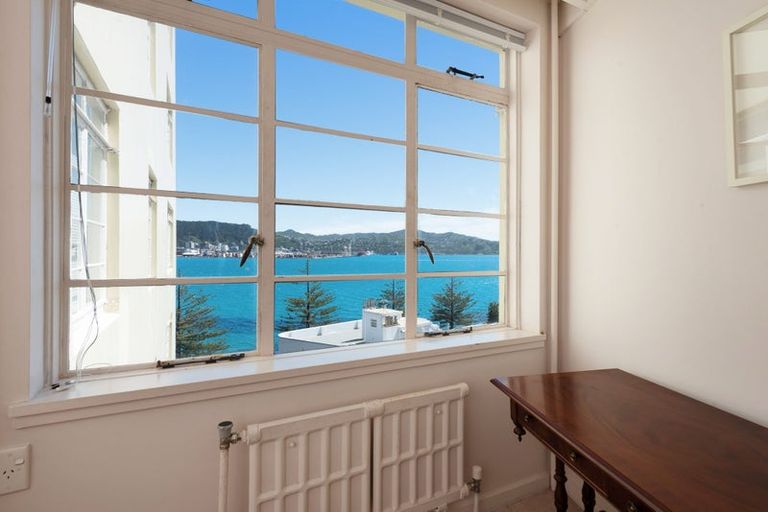 Photo of property in Wharenui Apartments, 274 Oriental Parade, Oriental Bay, Wellington, 6011