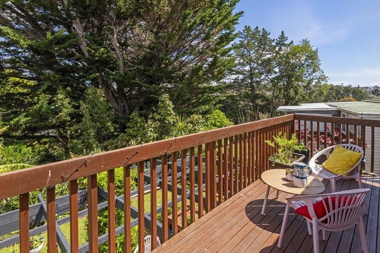 Photo of property in 12 Cheriton Road, Mellons Bay, Auckland, 2014