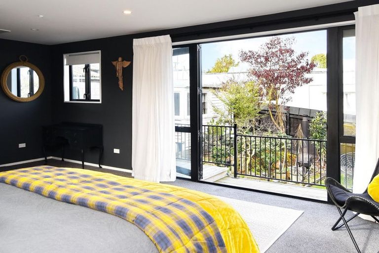 Photo of property in 43 Batten Grove, The Pines Beach, 7630