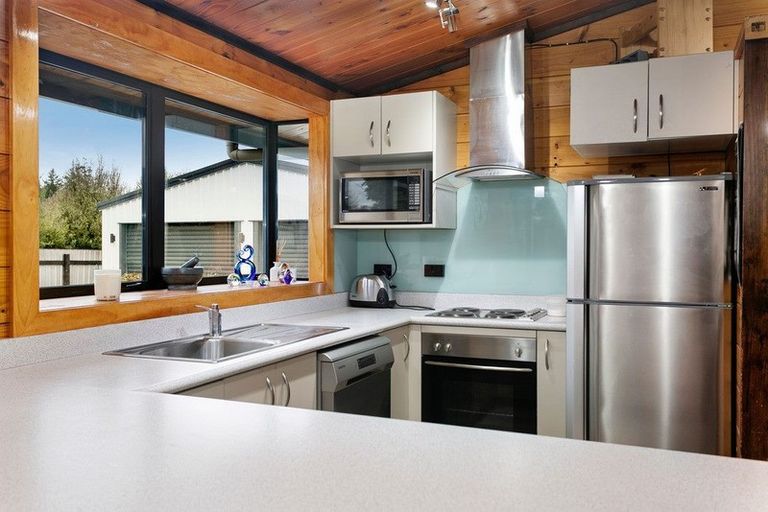 Photo of property in 11 Grace Crescent, Richmond Heights, Taupo, 3330