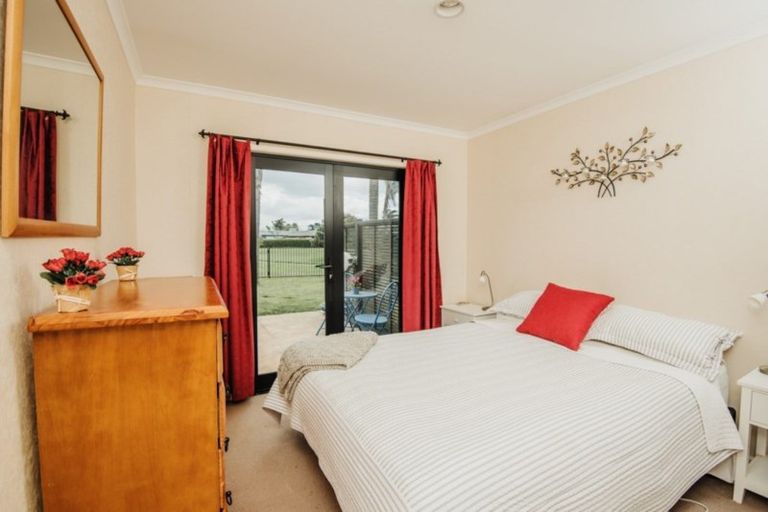 Photo of property in 64 Montego Drive, Papamoa Beach, Papamoa, 3118