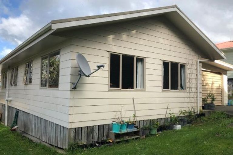 Photo of property in 11a Glover Place, Onerahi, Whangarei, 0110