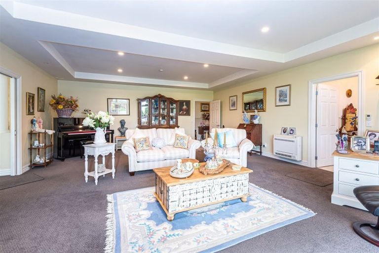 Photo of property in 10 Meeking Place, Aidanfield, Christchurch, 8025