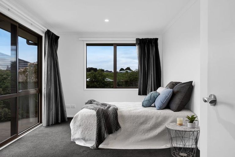 Photo of property in 72 Dillon Drive, Bell Block, New Plymouth, 4312