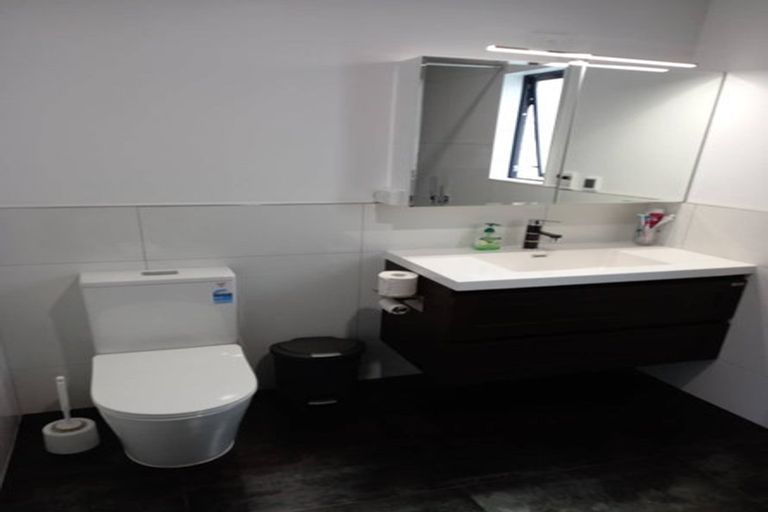 Photo of property in 32a Woodvale Grove, Fairfield, Lower Hutt, 5011