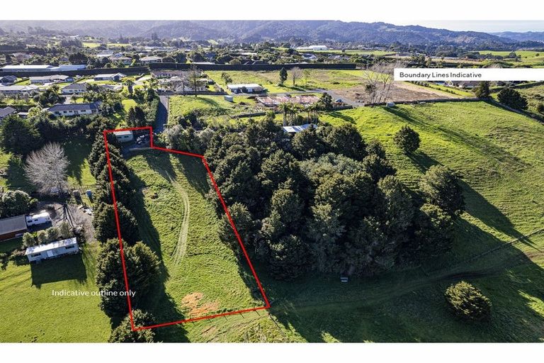 Photo of property in 6 Sylvia Lane, Maunu, 0110