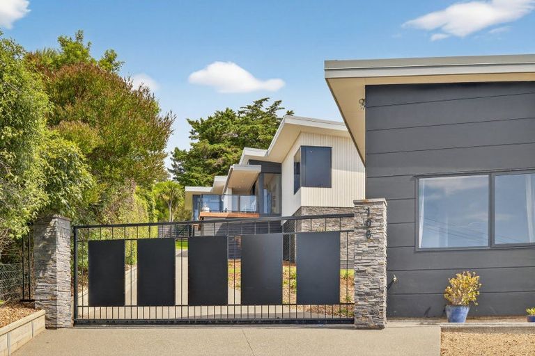 Photo of property in 106 Bayview Road, Charteris Bay, Lyttelton, 8971