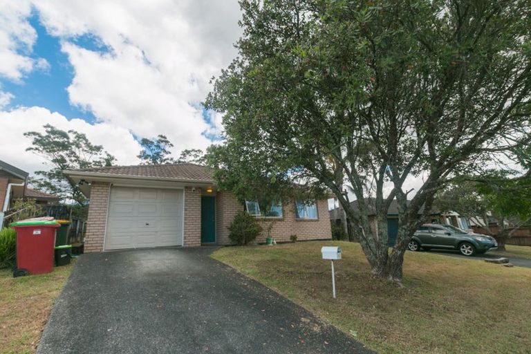 Photo of property in 56 Ruze Vida Drive, Massey, Auckland, 0614