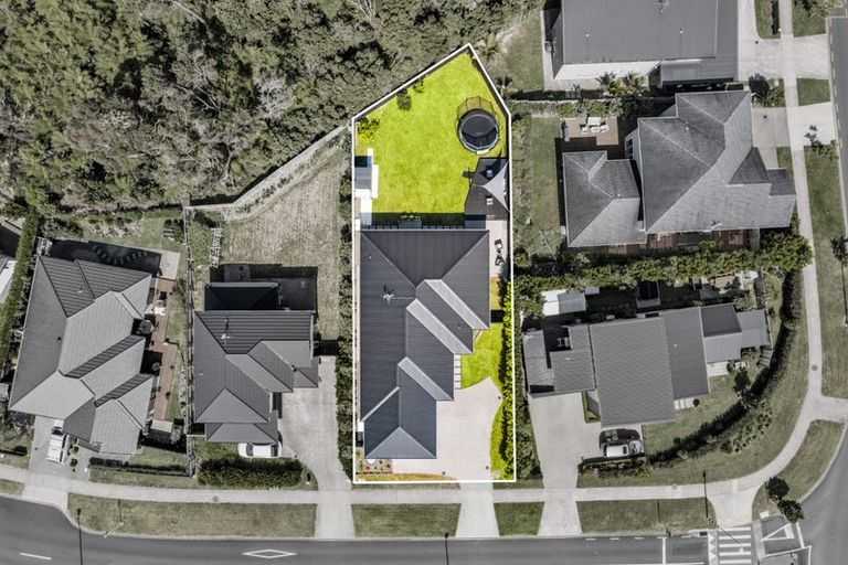 Photo of property in 95 Manuel Road, Silverdale, 0932