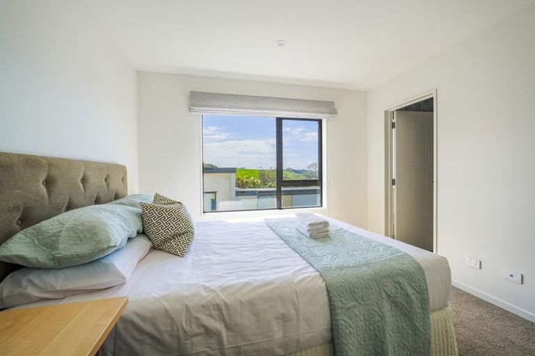 Photo of property in 2/26 Long Bay Drive, Torbay, Auckland, 0630