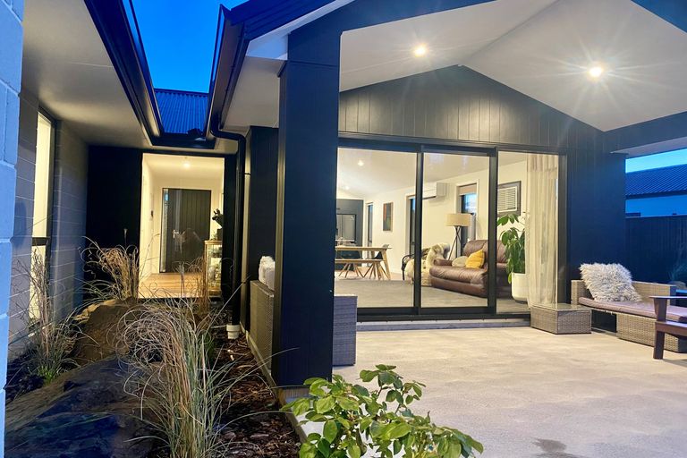 Photo of property in 16 Pollock Street, Alexandra, 9320