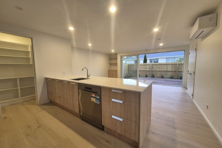 Photo of property in 2/36 Evesham Crescent, Spreydon, Christchurch, 8024