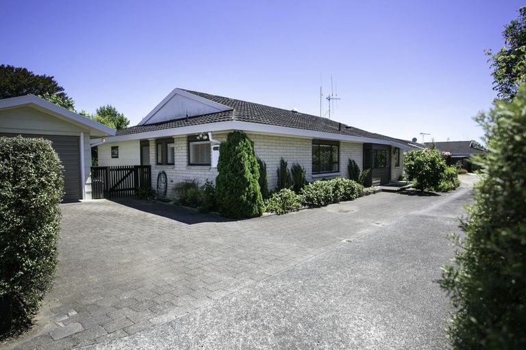 Photo of property in 52b Hamilton Road, Cambridge, 3434