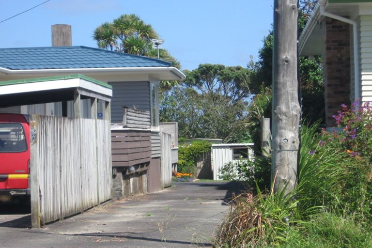Photo of property in 2/22 James Street, Bayview, Auckland, 0629