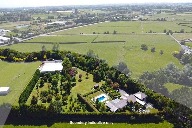 Photo of property in 36 Manutahi Road, Hillsborough, New Plymouth, 4372