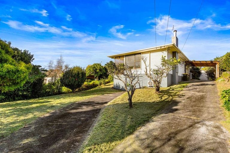 Photo of property in 36 Sullivan Avenue, Mangere Bridge, Auckland, 2022