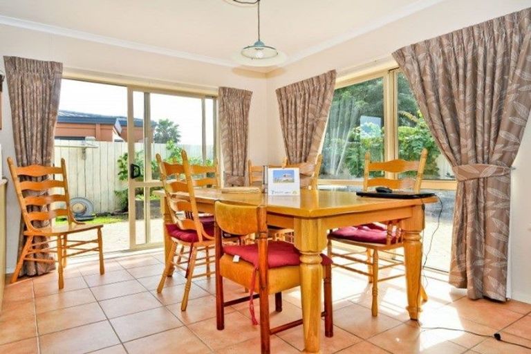 Photo of property in 30 Northmeadow Drive, Rototuna, Hamilton, 3210