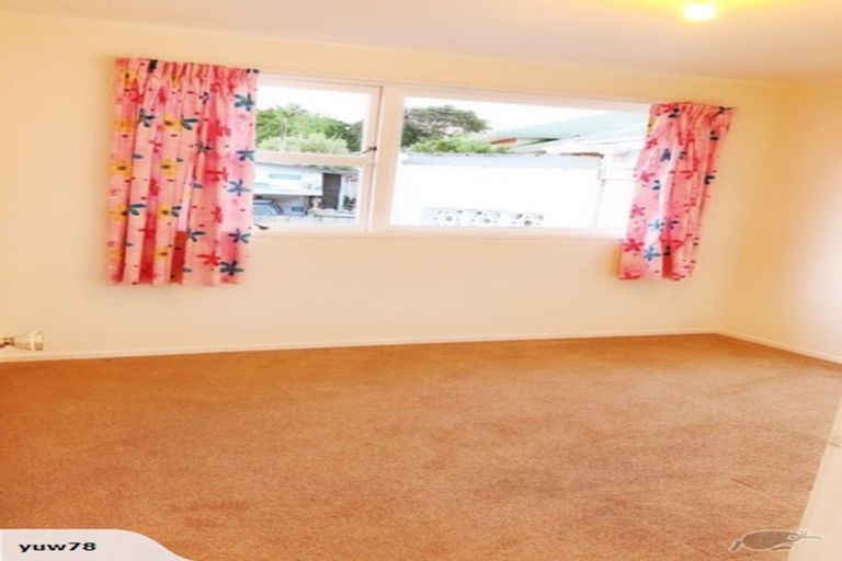 Photo of property in 1/51a Vincent Street, Howick, Auckland, 2014