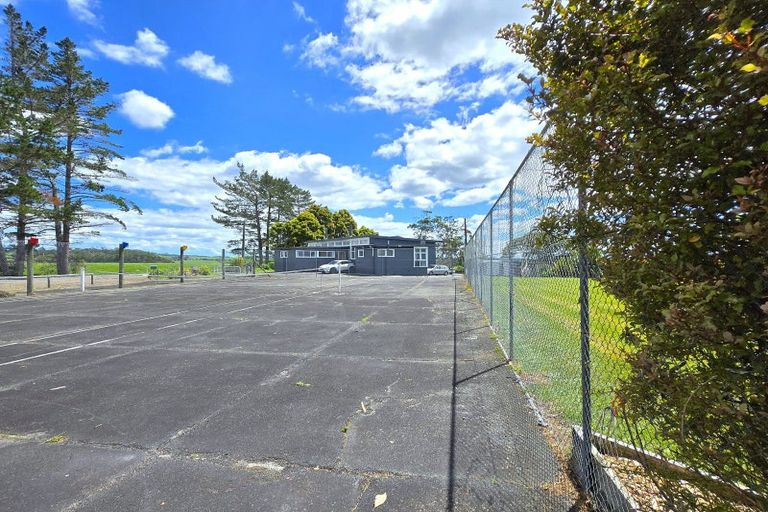 Photo of property in Ex Ararua Primary School, 1823 Ararua Road, Ararua, Matakohe, 0594
