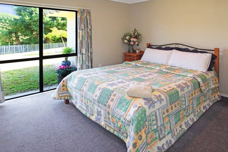 Photo of property in 131 Palmer Road, Foxton Beach, Foxton, 4891