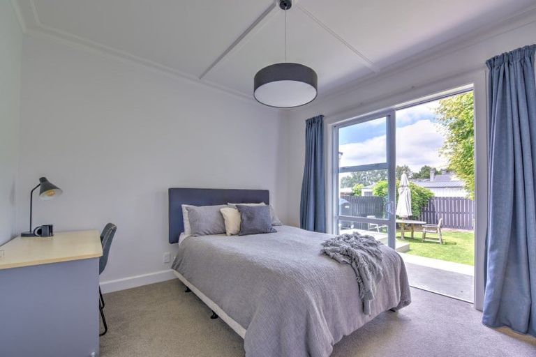 Photo of property in 22 William Street, Gore, 9710