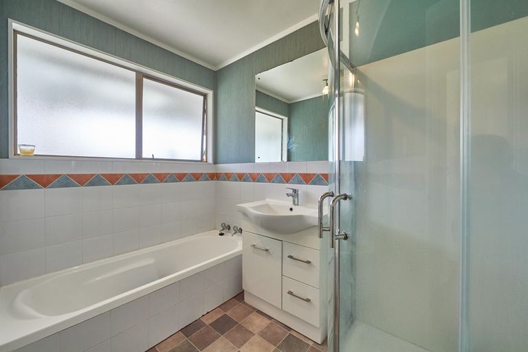 Photo of property in 36 Heatherlea Heights, Feilding, 4702