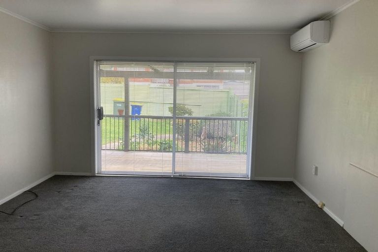 Photo of property in 1/3 Blease Street, New Lynn, Auckland, 0600