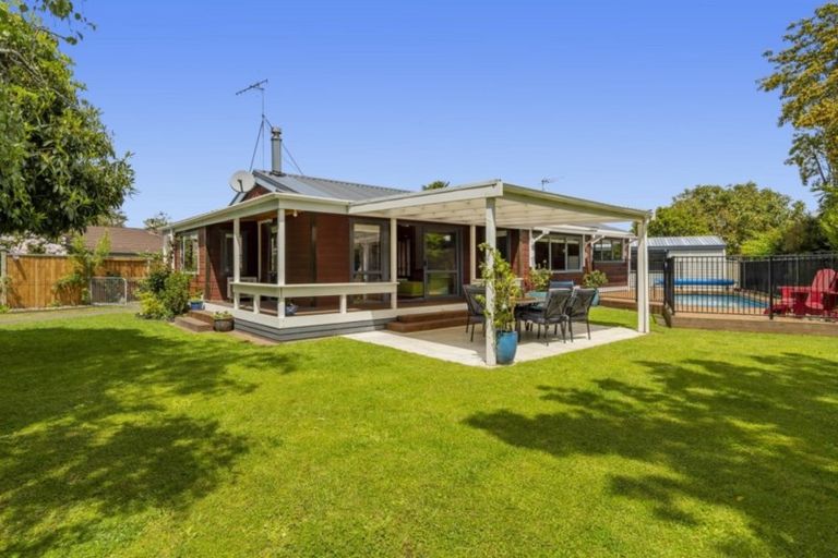 Photo of property in 19 Links View Drive, Omokoroa, 3114